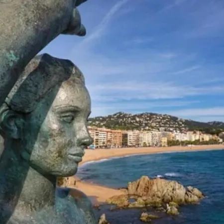 Apartment Fenals Beach&chic, Boutique Apartament, Free Parking, Full Equipped Near The Lloret de Mar