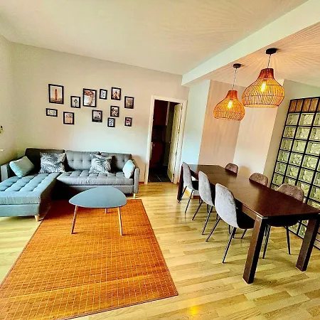 Seahomes Vacations, Fenals Beach&chic, Pk, Full Equipped * Lloret de Mar