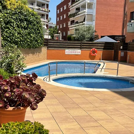 Apartment Fenals Beach&chic, Boutique Apartament, Free Parking, Full Equipped Near The