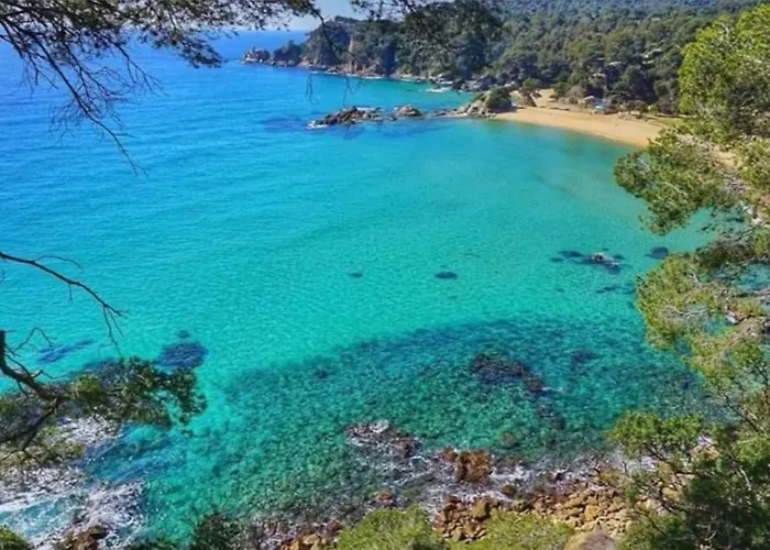 Fenals Beach&chic, Boutique Apartament, Free Parking, Full Equipped Near The Apartmán *