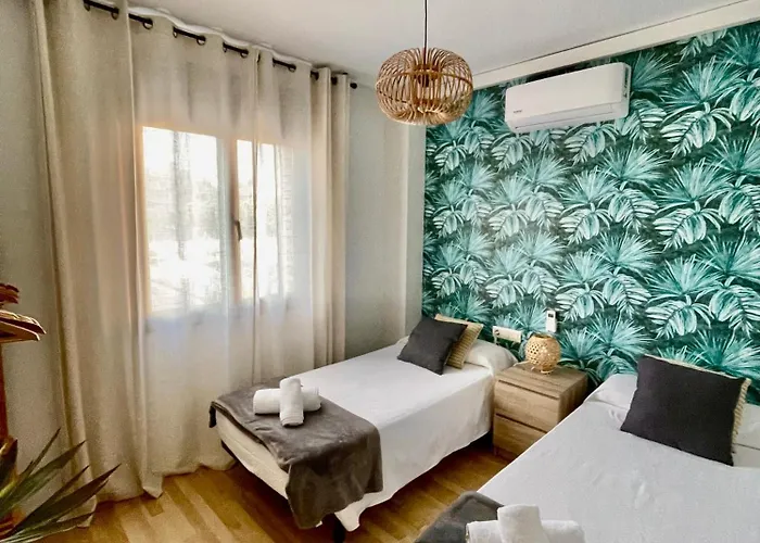 Fenals Beach&chic, Boutique Apartament, Free Parking, Full Equipped Near The Apartmán *