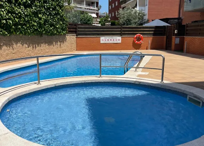 Fenals Beach&chic, Boutique Apartament, Free Parking, Full Equipped Near The Apartmán