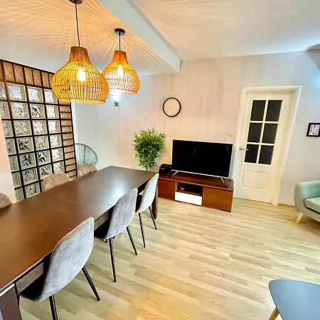 アパート Seahomes Vacations, Fenals Beach&chic, Pk, Full Equipped